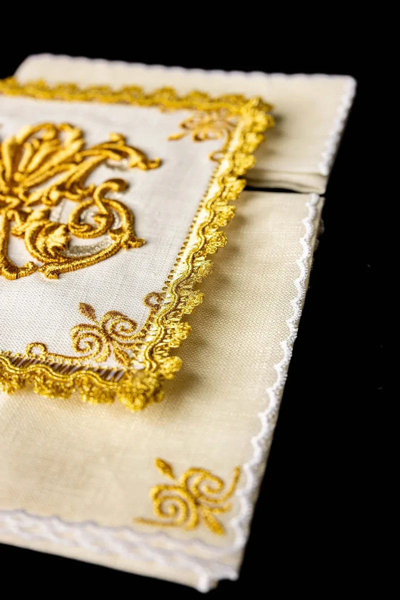 Gold Embroidered Linen Marian Altar Set