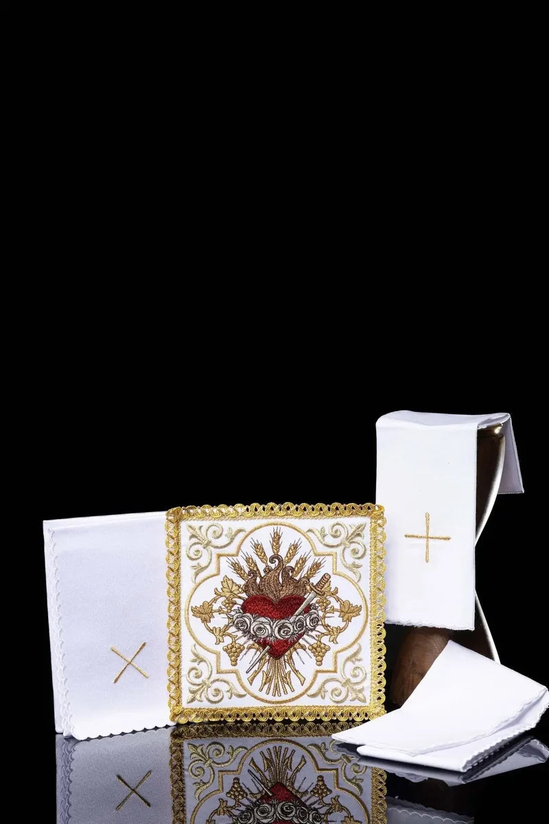 Embroidered Immaculate Heart of Mary Altar Linen Set