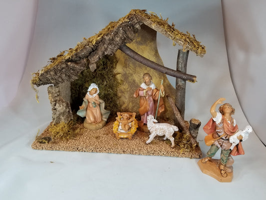 Discontinued - Fontanini Figure Set with Stable