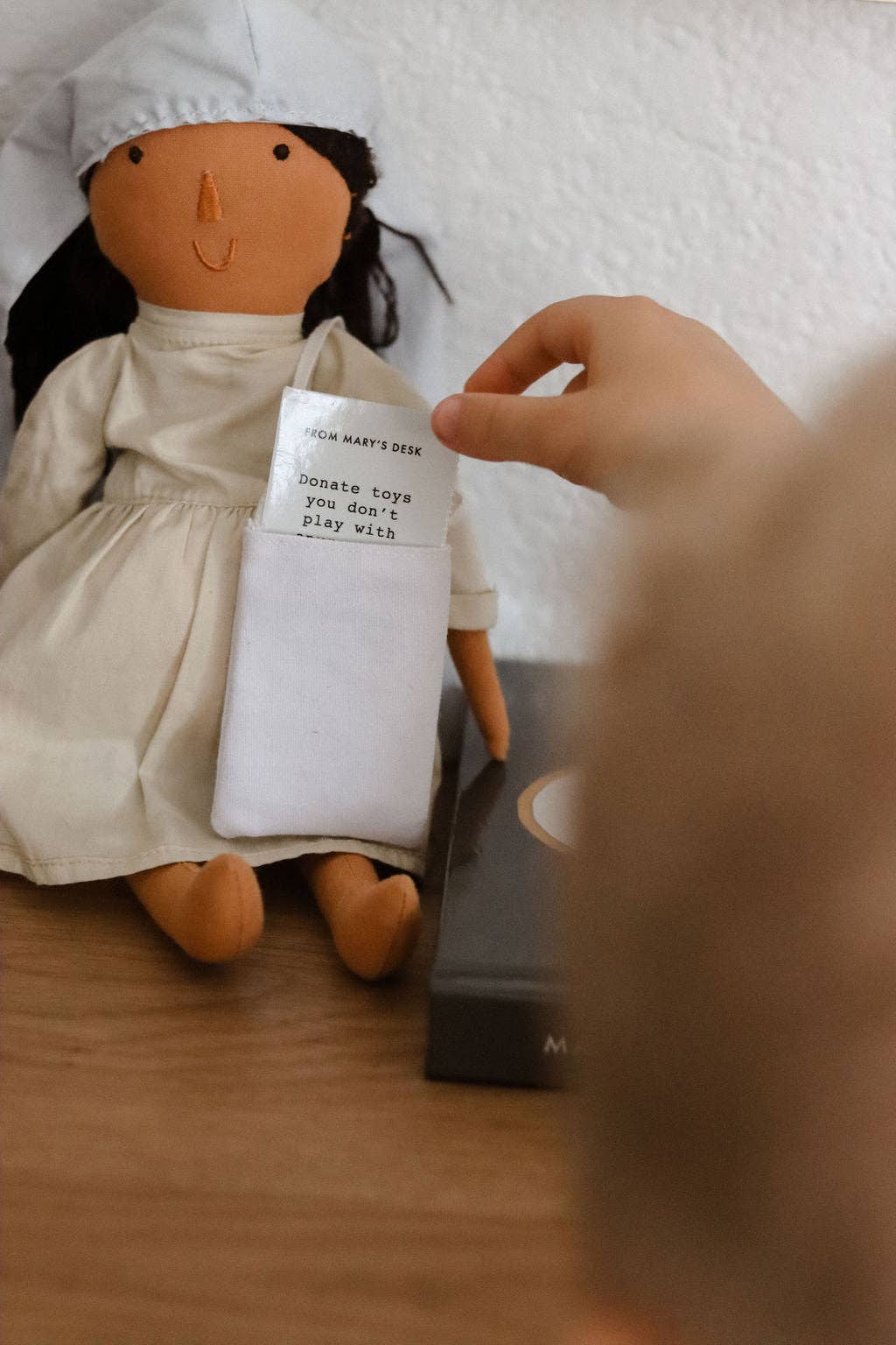 Mary on the Mantel® Advent Set – Catholic Family Christmas Tradition
