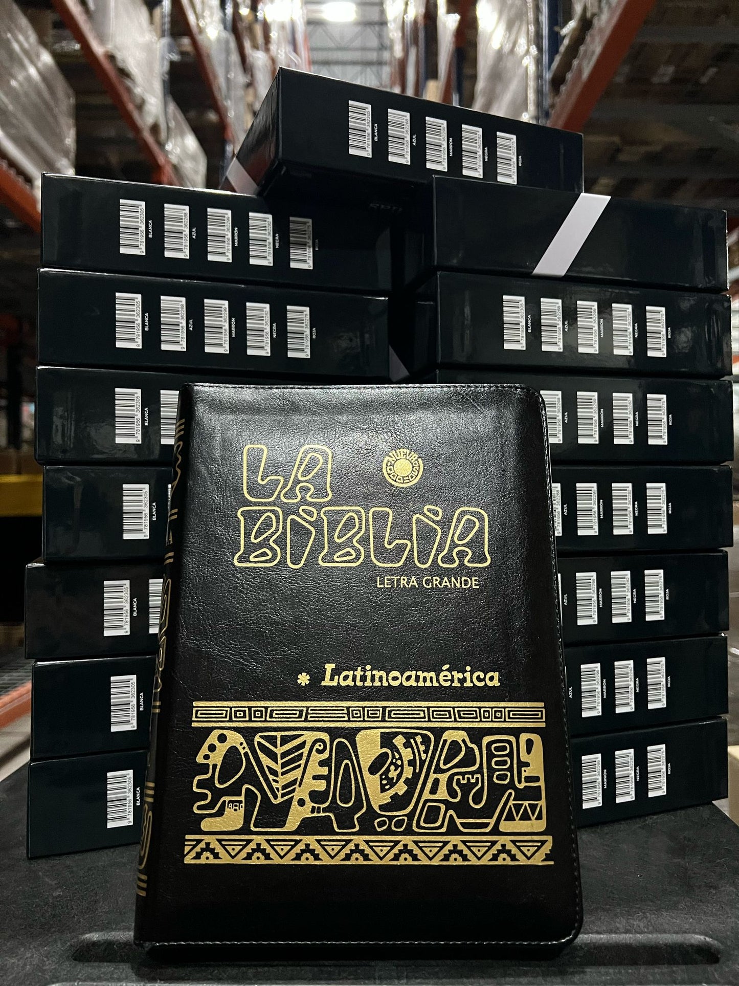 Biblia Latinoamerica Deluxe | Leather Zipper Cover