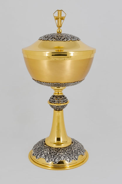 #605 Traditional Covered Ciborium | Holds 200 Hosts | Multiple Finishes Available | Handmade in Italy