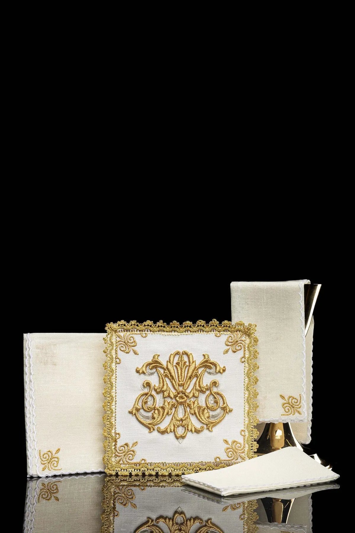 Gold Embroidered Linen Marian Altar Set
